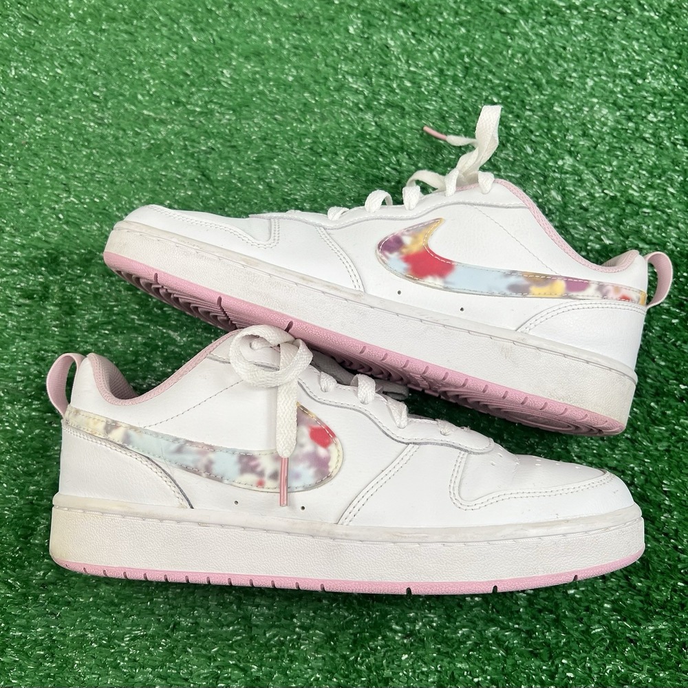 Nike Women’s White and Pink Low-Top Sneakers - Picture 2 of 8